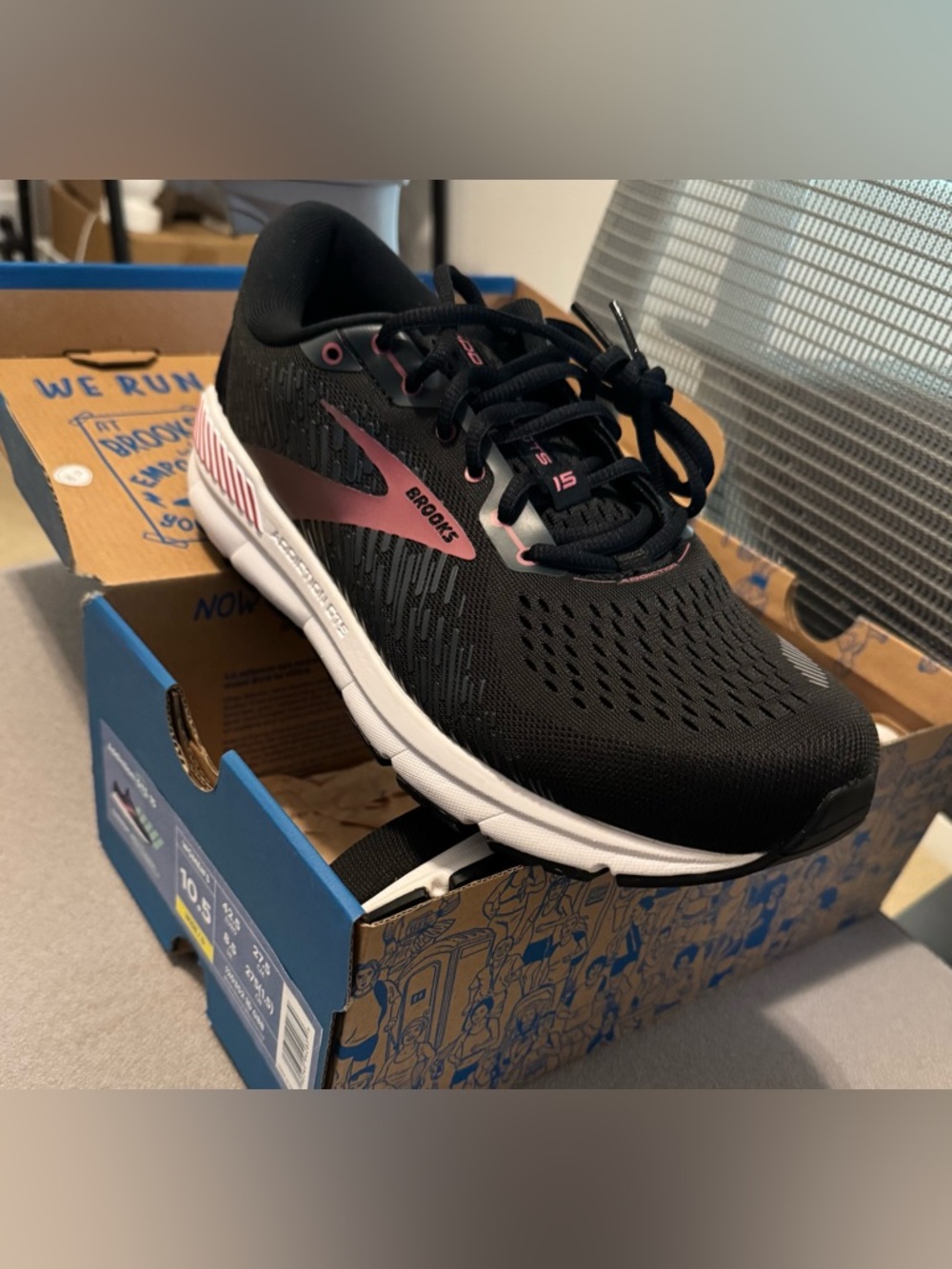 Brooks Addiction GTS 15 Size 10.5 WIDE - Picture 2 of 5